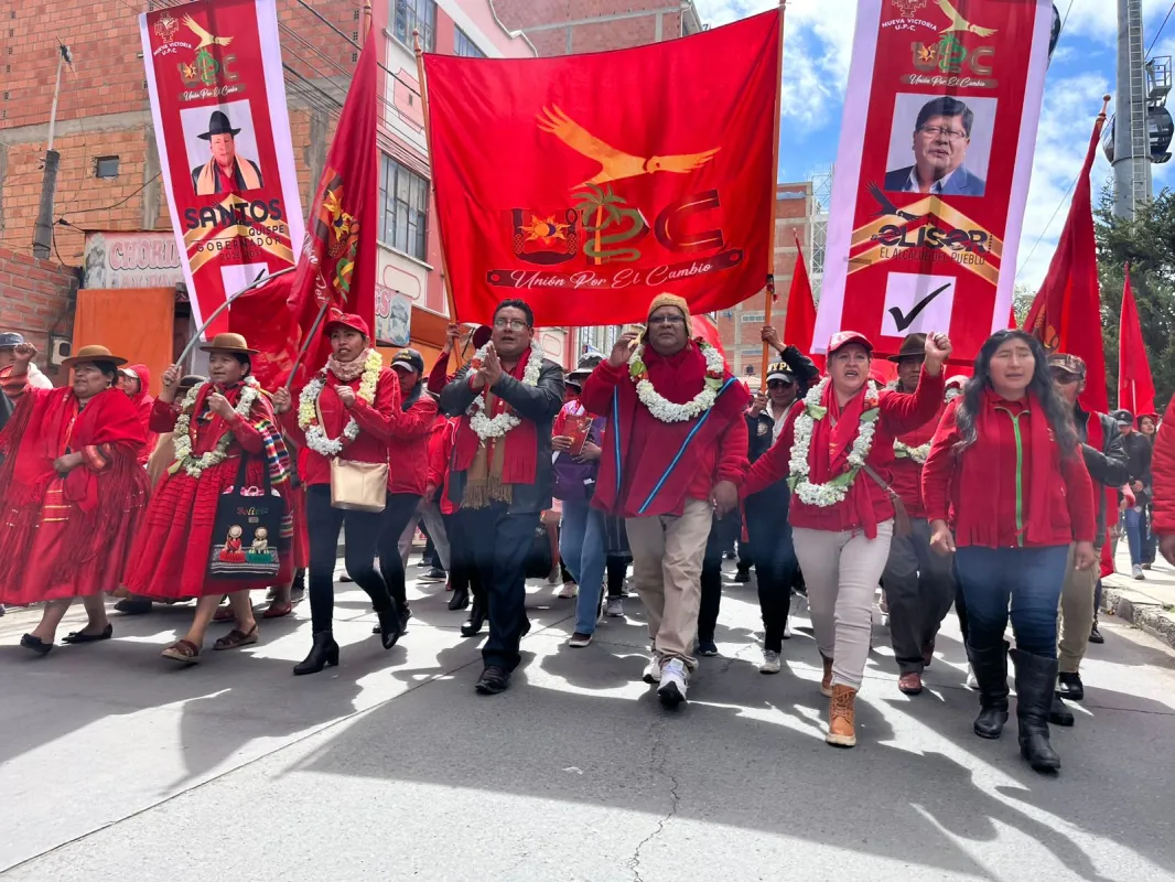 Santos Quispe asegura obras para El Alto en coordinación con el próximo alcalde, Eliser Roca